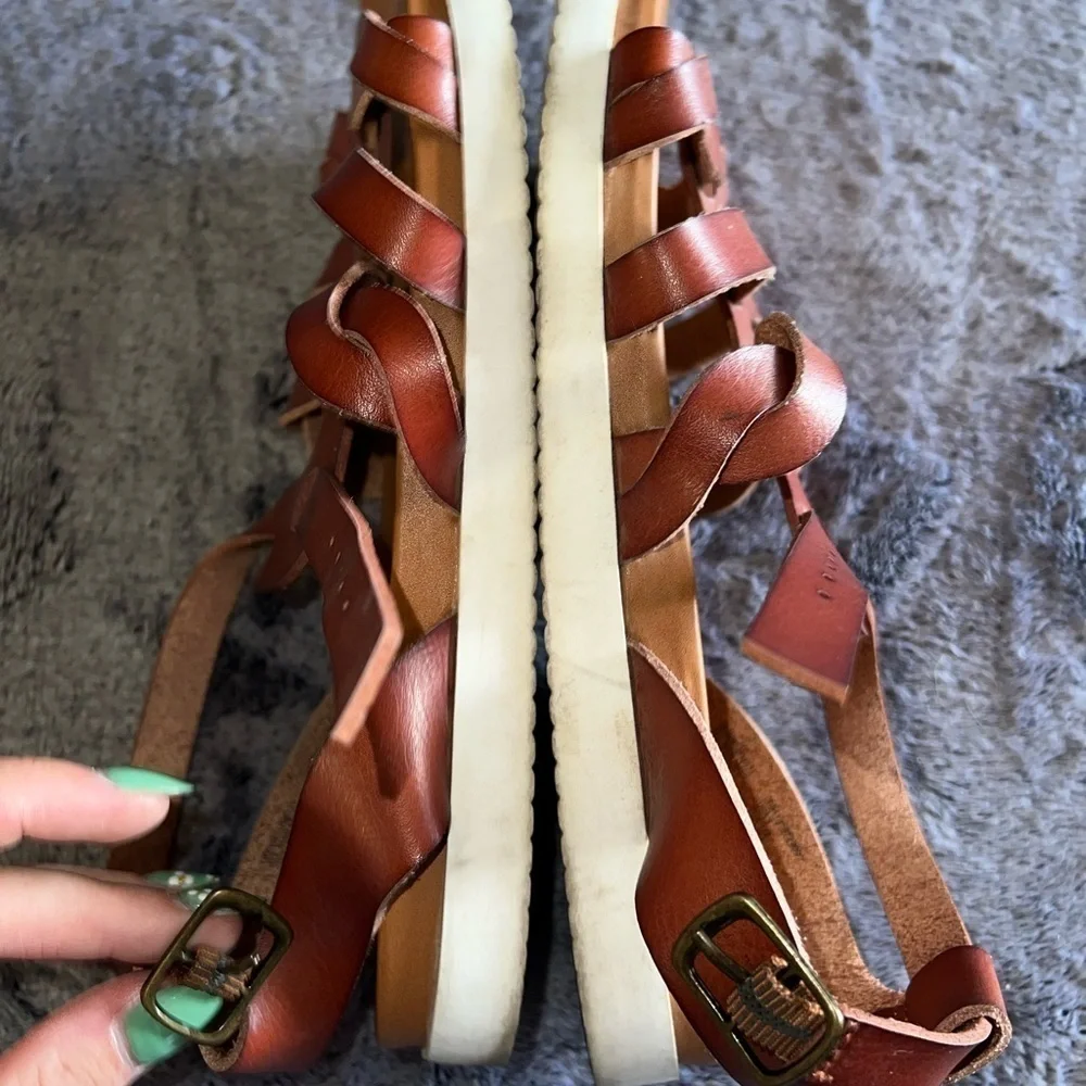 Girls Brown Faux Leather Gladiator Sandals Size 5